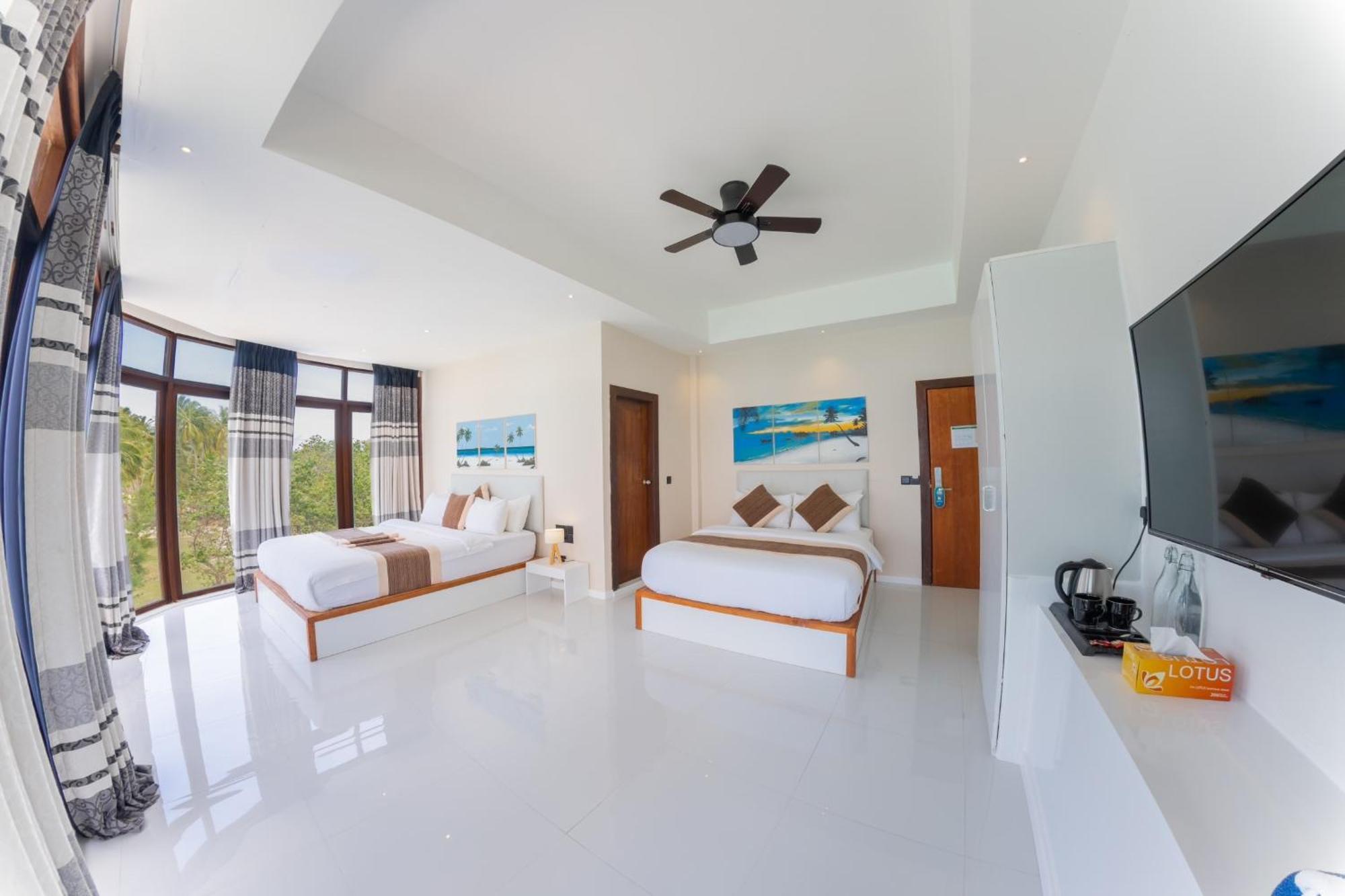 Heron Beach Hotel - The Best Maldivian Getaway In Dhiffushi,Maldives Exterior photo